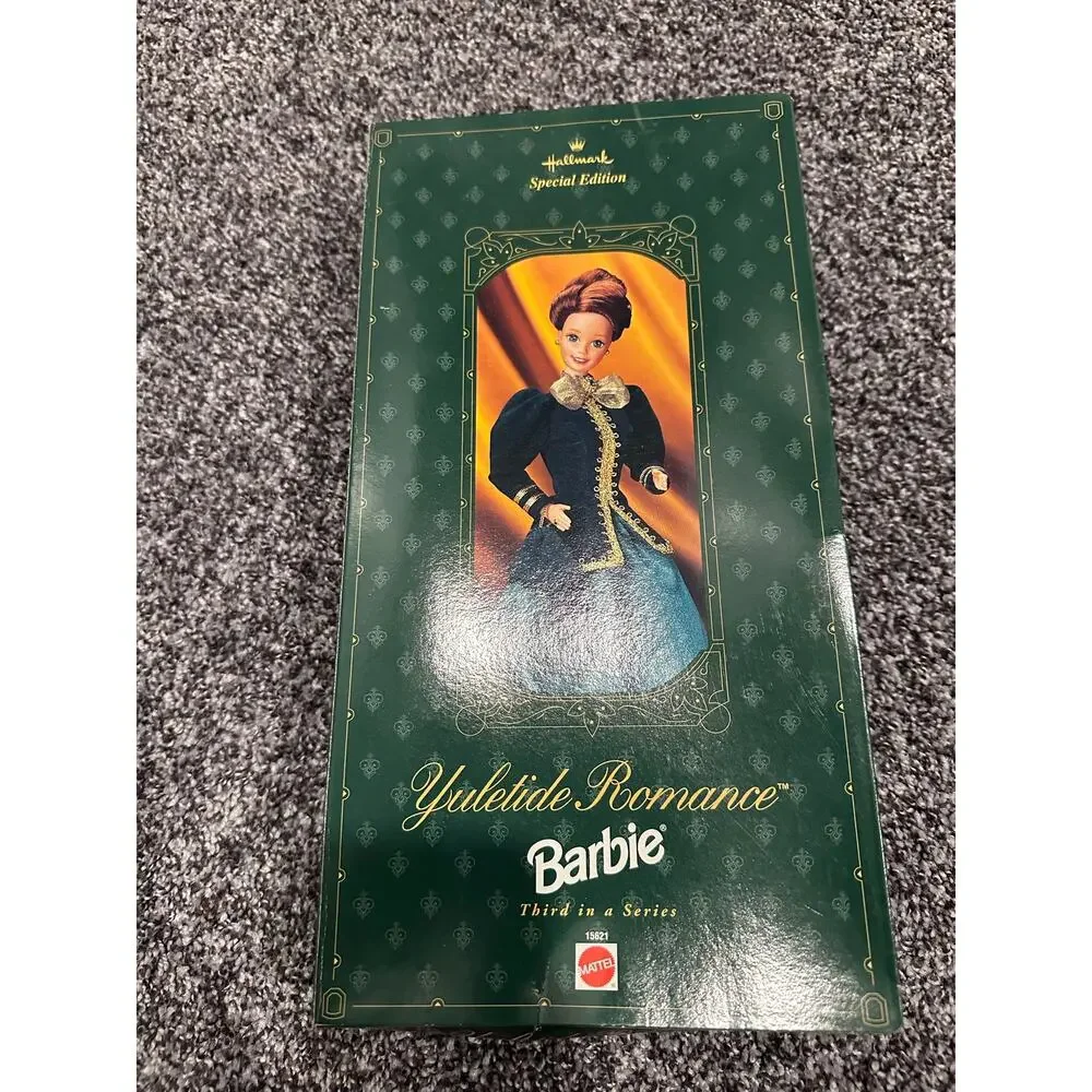 Yuletide Romance Hallmark #3 Barbie Fashion Doll